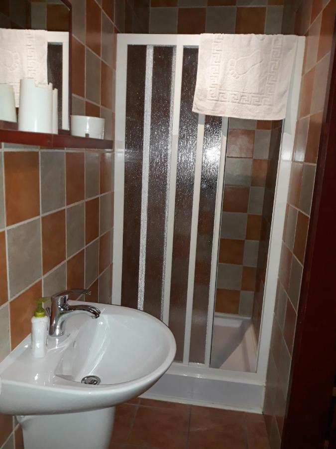 Decsi Vendeghaz Hotel Esztergom Buitenkant foto